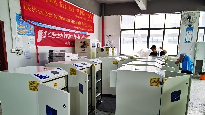 工業(yè)粉塵除塵器，執(zhí)信環(huán)保為工業(yè)加工提供高效除塵設備。